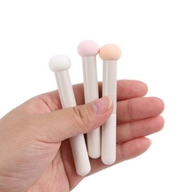 Round Concealer Sponge Brush Choose 1 - White Round Concealer Sponge Brush / 동그란 컨실러 스폰지 브러쉬 택1 - 화이트 동그란 컨실러 스폰지 브러쉬