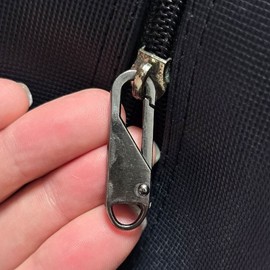 1P zipper header handle black 17ea