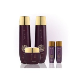 Butycodi Red Ginseng Herbal Women's Basic Cosmetics 3-piece Set Women's Skin Lotion Cream Moisture Moisturizing Elasticity Nutrition Options / Butycodi 홍삼 한방 여성 기초 화장품 3종 세트여자 스킨 로션 크림 수분 보습 탄력 영양 옵션