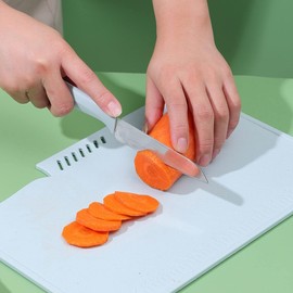 Kitchen Plastic Cutting Board, Reusable Plastic Utility Cutting Board Multifunctional Portable Fruit Chopping Board with Knife Hanging Hole for Kitchen(blue)