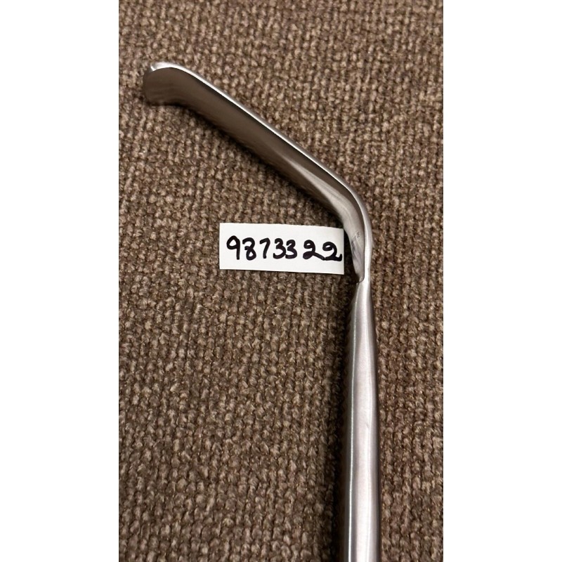 Cloward retractor with Lip 7.5" blade 20mm With Lip