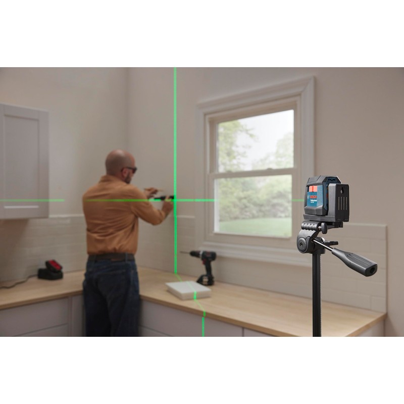 BOSCH GLL50-20G 50 Ft Green-Beam Self-Leveling Cross-Line Laser, Includes Integrated