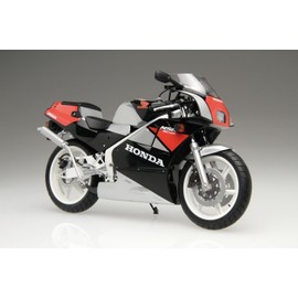 Honda MC18 NSR250R ’89 1:12 Scale Plastic Model Kit