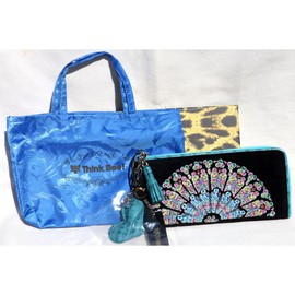 Think Bee! A002691 Notre Dame Blue L Shaped Long Wallet with Charm, blue