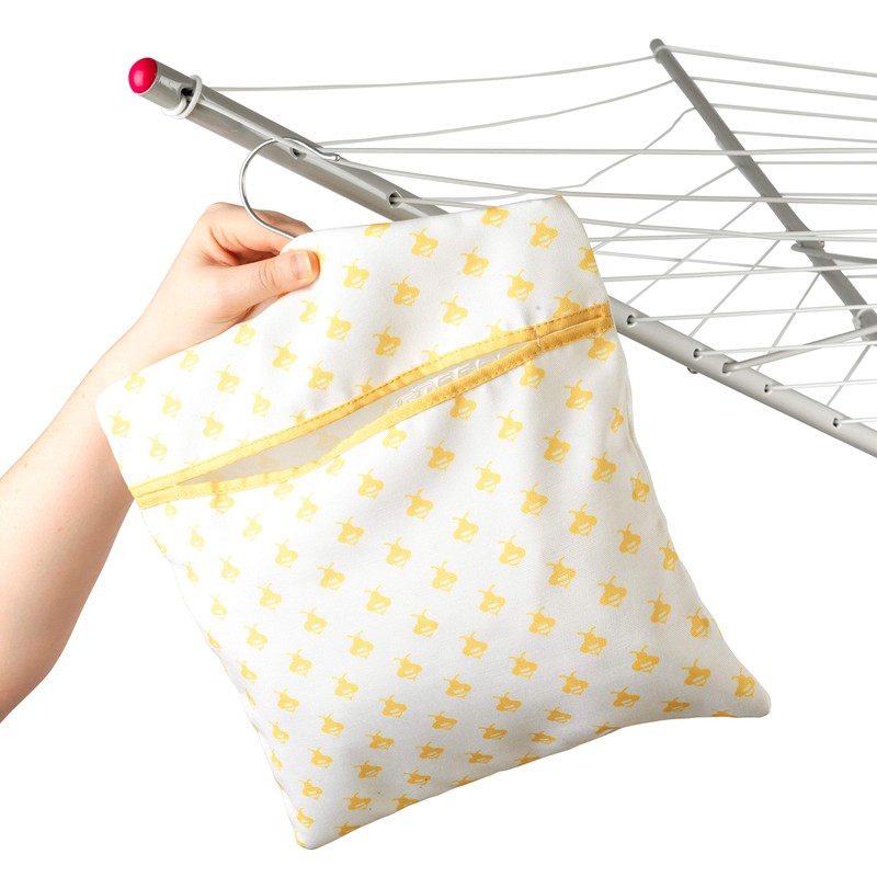 Kleeneze® KL081575EU7 Bee Design Hanging Peg Bag | Easy Hanging