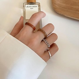 W WEILIRIAN Vintage Brown Resin Rings Resin Knuckle Rings Resin Stacking Rings Minimal Finger Rings Stacking Band Rings Set Jewellery for Women and Girls Gifts
