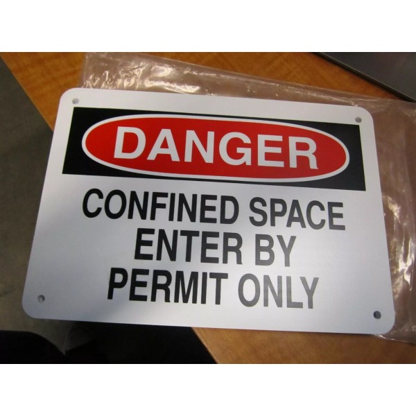 NMC Danger Confined Space Enter by Permit Only 14" x