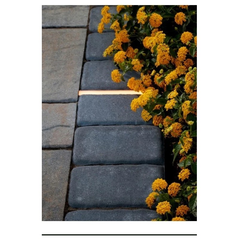 Tru-Scapes set of 4 different path lights TS-A6000 TS-HPL-8 TS-B302-BRZ