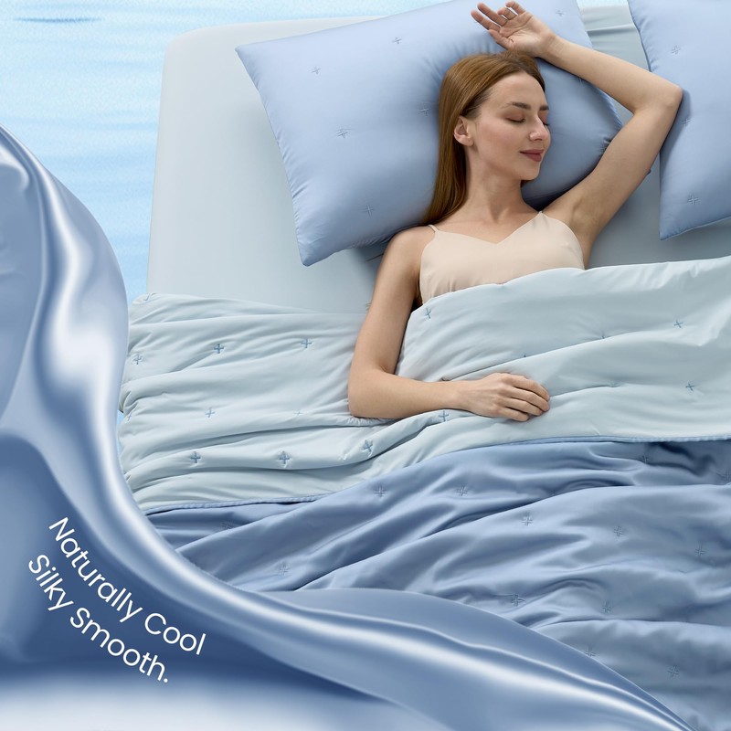 Amélie Home Cooling Comforter with Natural Tencel™ Lyocell, Cooling Blanket