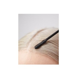 Reference of Sweden Domador de encrespamiento | Precision brush smooths frizz, flyaways, baby hairs and eyebrows