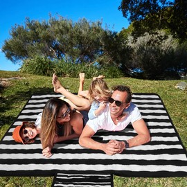Picnic Blanket, Waterproof, 200 x 200 cm, Insulated Beach Blanket, Sand-Free with Carry Handle, Ultralight Portable Beach Mat for 4-6 People, Outdoor Picnic Blanket for Outdoor Dining, Camping, Beach