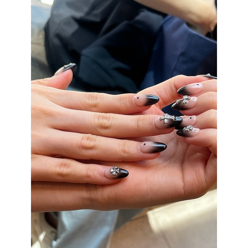 Chrome Black Handmade Nail Tips - Coffin Egg / 크롬