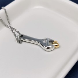 QeenseKc Tool Wrench Cremation Jewelry for Ashes Engraved Mom Mechanic Tool Contractor Urn Locket Memorial Keepsake Gift, UR-23_Wrenches_Mom