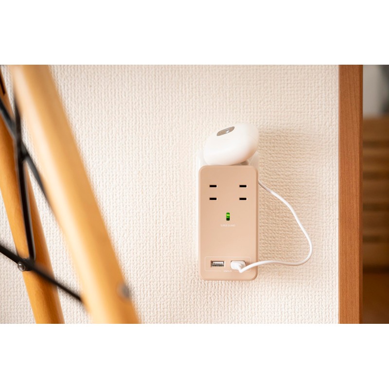 Fargo SATI COLOR CT221BE Wall Mounted Power Strip with Smartphone