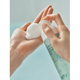 Lacto Probiotics Rejuvenating Foaming Wash Tea Tree Feminine Cleanser 175ml / 락토 프로바이오틱스 리쥬브네이팅 포밍워시 티트리 여성청결제 175ml