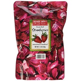 Trader Joe's Dried Fruit Freeze Dried Strawberries Unsweetened and Unsulfured 1.2 OZ (3 Pack )