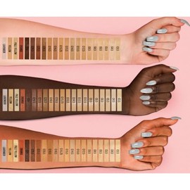Jeffree Star Magic Star Concelear- Corrector Liquido de Alta Coberlura (C19.5)                                                                        