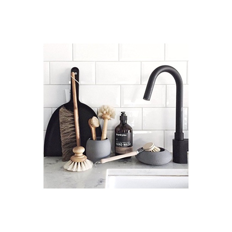 Iris Hantverk Handheld Dustpan & Brush Set with Horsehair in