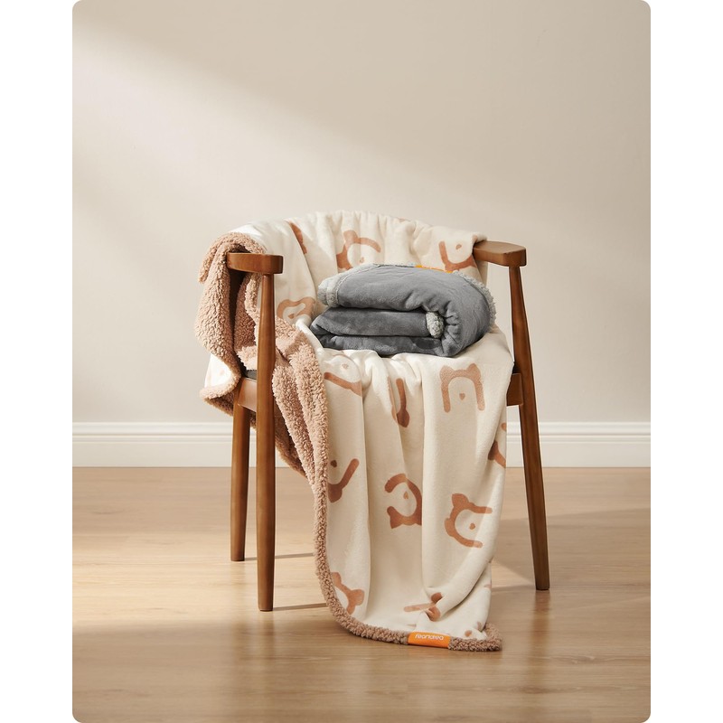 Feandrea Waterproof Dog Blanket, Sherpa Fleece Pet Blanket for Miniature