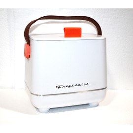 Frigidaire 6-Can Retro Top-Opening Portable Beverage Mini Fridge/Cooler, Holds 6 cans or 4 L, Leather-like carrying handle - EFMIS308-WHITE (Renewed)