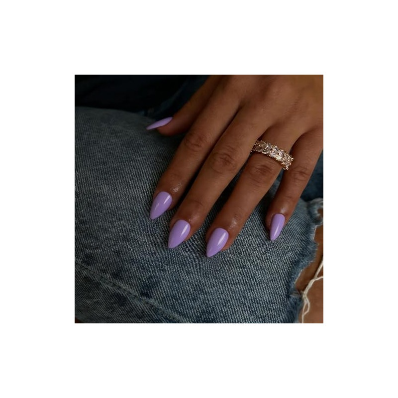 Uñas postizas cortas color almendra y lila, uñas acrílicas puntiagudas