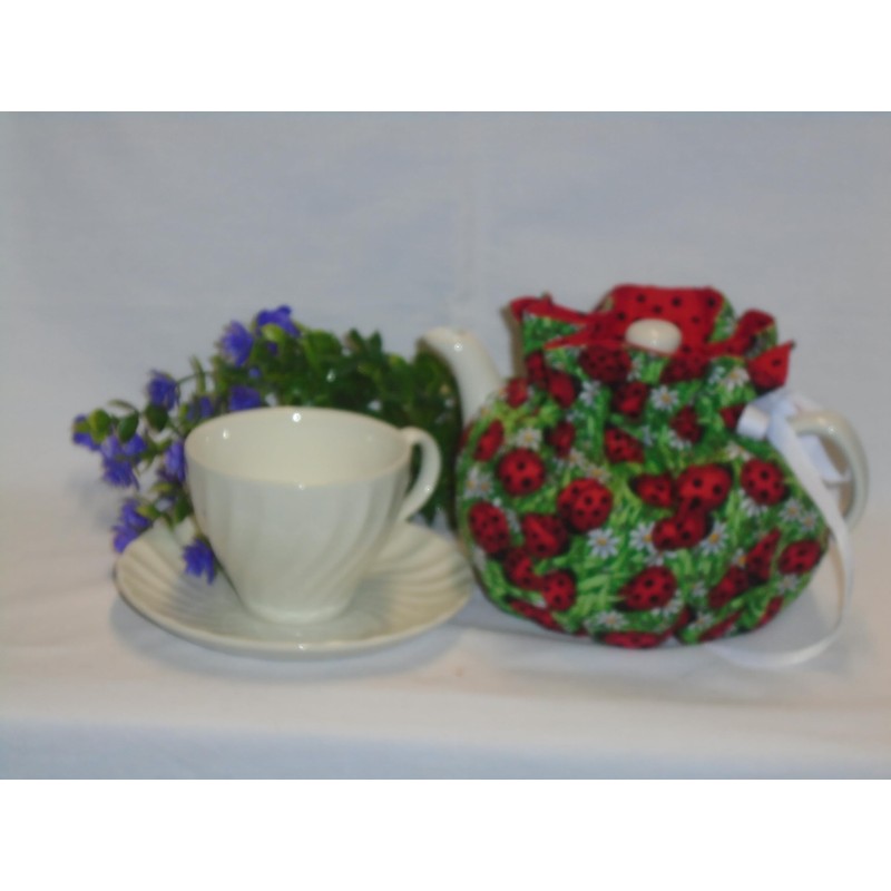 2 Cup Pretty Lady Bugs & Daisies Reversible Tea Pot