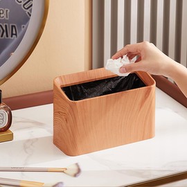 Mini Desk Trash Can Open Top 0.5 Gal/2 L, Wood Grain Small Plastic Garbage Cans, Tiny Desktop Waste Basket for Office, Bedroom, Car (with 1 roll Bags，Light Wood Grain)