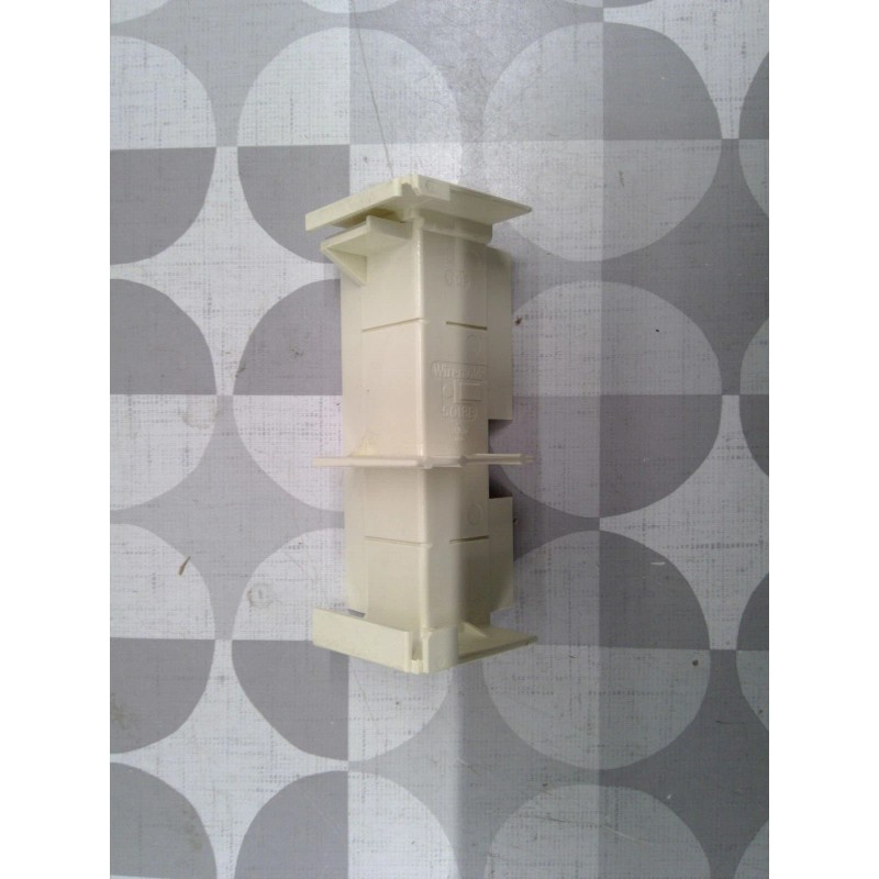 Wiremold 5018B External Base Elbow, NM, Ivory **Free Shipping**