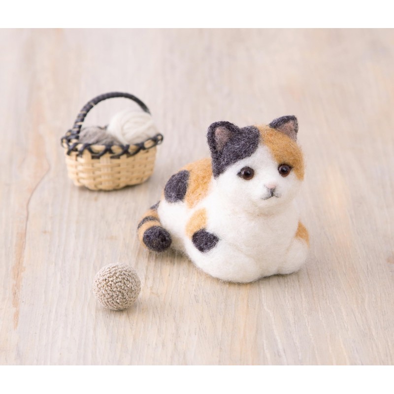 Hamanaka Felt Wool Kit, Made with Aclaine, DOG & CAT