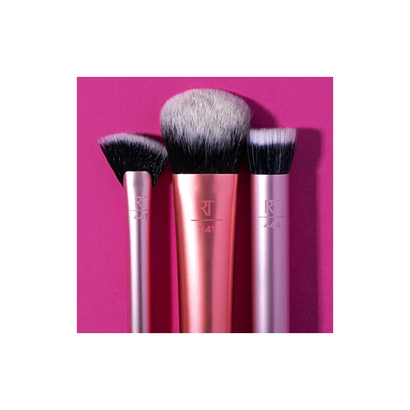 Real Techniques Seamless Complexion Makeup Brush, For Foundation, Primer and