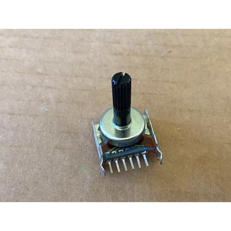Unbranded 20K Stereo Volume Control Linear Taper for Amplifier RV06703-27-25B