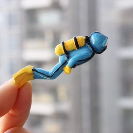 Nlinlin Blue Miniature Divers Figurines, Cute Lifelike Resin Divers Treasure Box Ornament Aquarium Decoration Micro Landscape DIY Fish Aquatic Pet Accessories