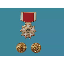 U.S MILITARY LEGION OF MERIT HAT LAPEL PIN  MINIATURE SIZE 1 1/8"