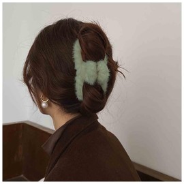 Xduargs Boho Fluffy Hair Clips Large Fuzzy Claw Strong Hold Clips Big Faux Fur Barrettes Headpiece Non Slip Strong Hold Decorative Accessories for Women Headdress(Green)