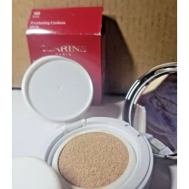 Clarins Everlasting Cushion Foundation SPF 50 Hydrating Foundation 103 IVORY