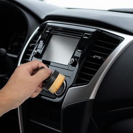 Cepillo Aplicador para Brillo de Llantas con Cerdas de Alta Densidad y Soporte Ergonómico Cepillo Multiusos para Detalles y Limpieza de Autos Portátil