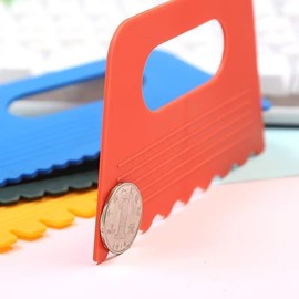 4pcs Plastic Paint Scraper, Random-color Putty Knife Putty Spreader Spackle Tool,Putty Knifer Scraper Tool Putty Scraper for Art Painting Supplies,Paint,Wall Treatments and Supplies