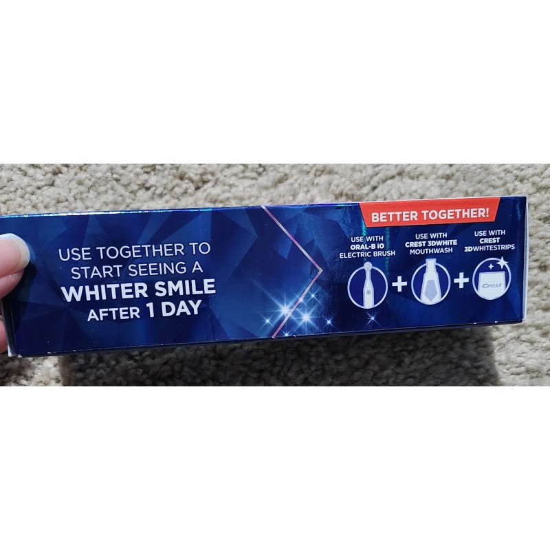 Crest 3D White Advanced Radiant Mint, Travel Size 2.4 oz,