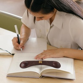 Wooden Book Thumb Page Holder for Women Men Leather Weighted Bookmarks Book Weight Page Holder Reading Accessory Gift for Reader Writer Lover Book Worm Mom Father Gift (PH02Page Holder-Heart, Small)