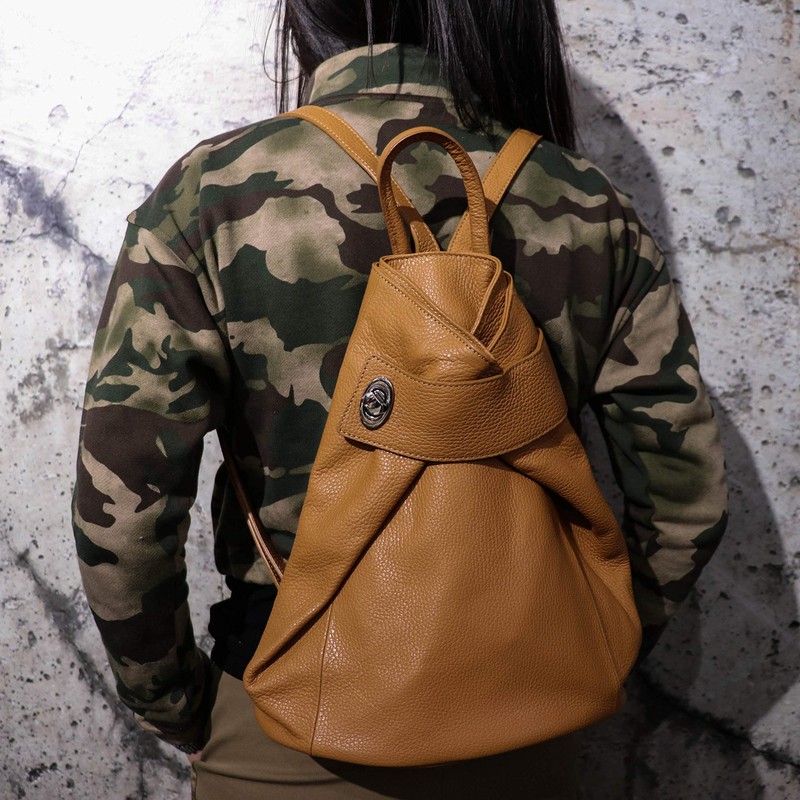 SH Leder Pamela G2517 Lightweight Genuine Leather Women's Backpack City