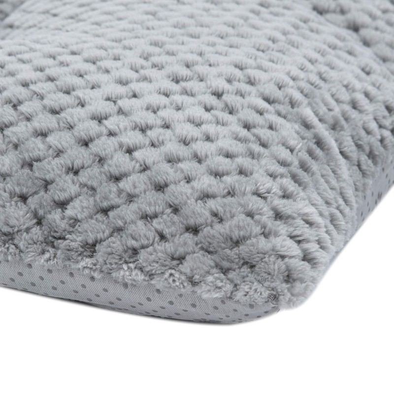 Fuzzy Deluxe Pet Beds, Super Plush Dog or Cat Beds
