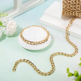Craftora Cadena de eslabones cubanos de 16.4 pies de aluminio dorado de 10 x 6.5 x 1.5 mm de grosor, cadenas de eslabones cruzados ovaladas sin soldar con carrete para pulsera, collar, joyería