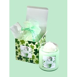 K_R-Shamrock Shake Scented Candle. Hand Poured - 10 oz, 50-60 hrs Burn Time. Delicious Mint Chocolate chip ice Cream Fragrance Creates This Cool Classic Fast Food Brand Treat.