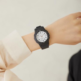 Citizen Q&Q Men's Wristwatch, Analog, Waterproof, Urethane Strap, white, 1 piece