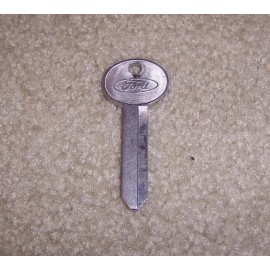 Does Not Apply RARE 1970-1980 NOS FORD THUNDERBIRD MUSTANG F-150 SMALL HOLE ALUMINUM KEY BLANK