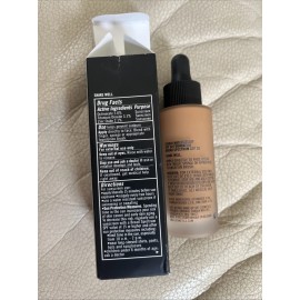 M·A·C Mac Studio Waterweight Foundation (NC45) (30ml)