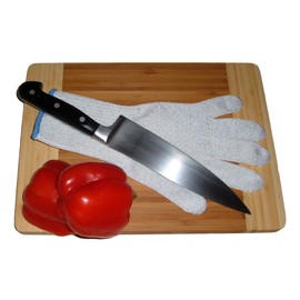 ChefsGrade Cut Resistant Safety Glove - Protection From Knives, Mandoline and Graters - Soft Flexible with Stainless Steel Wire - One Glove