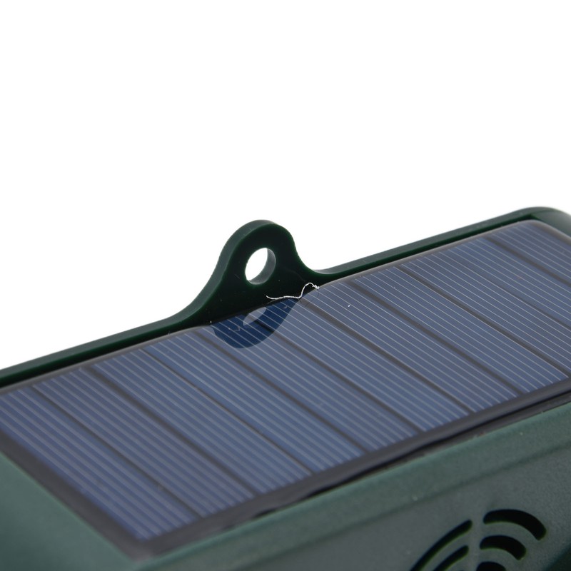 Ultrasonic Animal Repeller Waterproof Solar Bird Repellent Flashing Light for