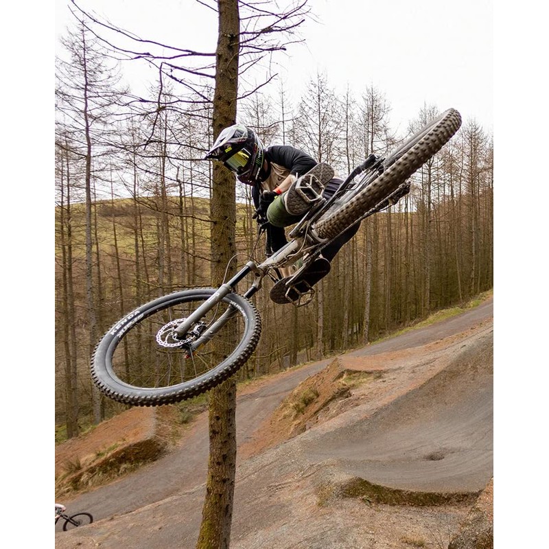 IXS Carve EVO+ Children's Knee Protectors Olive