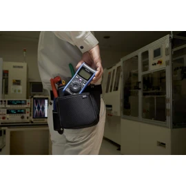 HIOKI DT4224 Digital Multimeter (Universal Type with C Measurement/Resistance Measurement)